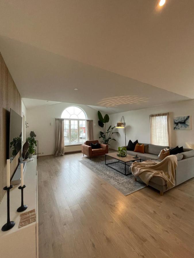 4-Bedroom Villa With Private Gym And Hot-Tub Reykjavík Buitenkant foto